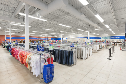 Thrift Store «Goodwill Monroe Store & Donation Station», reviews and photos, 252 Monroe Turnpike, Monroe, CT 06468, USA