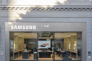 Samsung Experience Store image