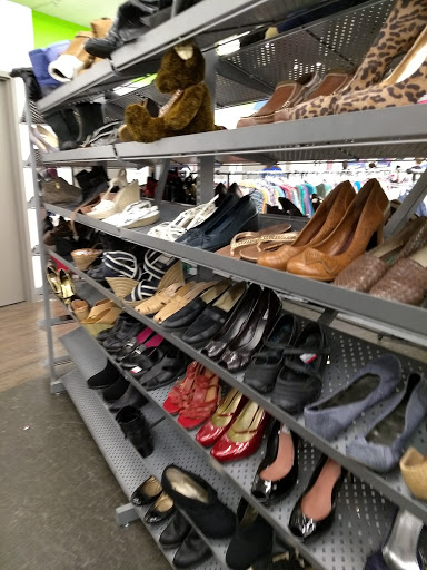 Charity «Goodwill North Oak», reviews and photos