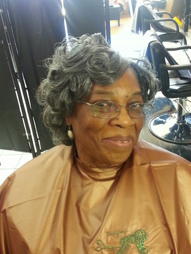 Beauty Salon «Queen B Beauty & Hair Salon», reviews and photos, 1588 Veterans Memorial Hwy SW #204, Austell, GA 30168, USA