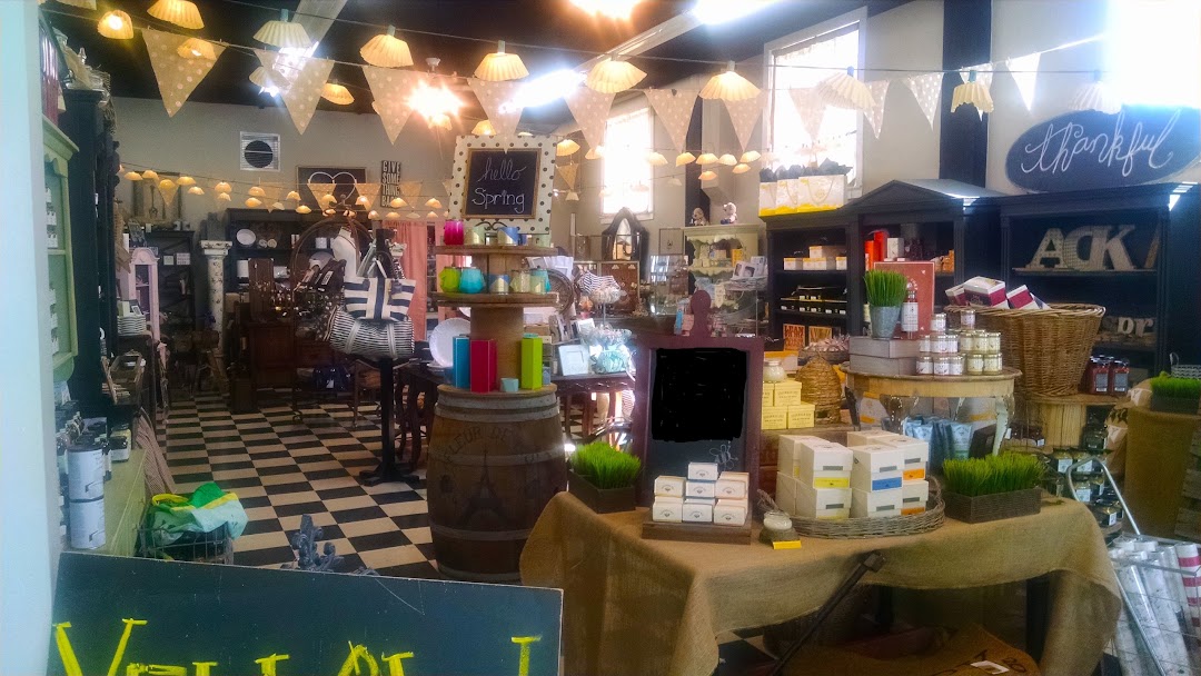 Fleur De Lis Home & Gift Shop