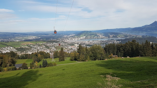 Rezensionen über Berghaus Grauenstein in Kriens - Farbenfachgeschäft