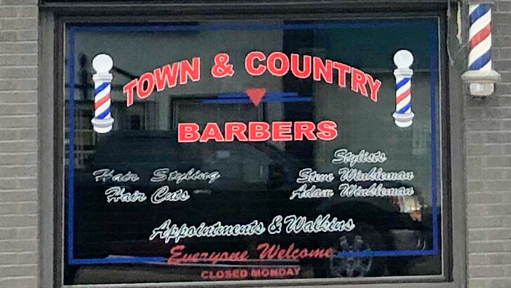 Town & Country Barber Shop 62821