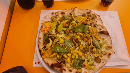 Sgranocchia Pizzeria in Rocca di Mezzo, Provincia dellAquila