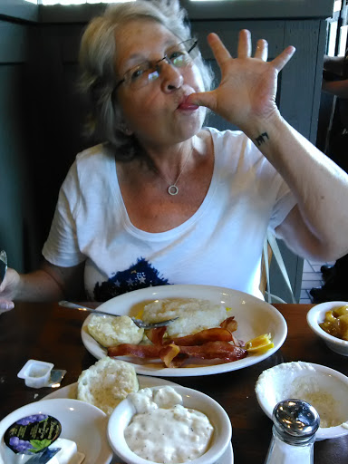 American Restaurant «Cracker Barrel Old Country Store», reviews and photos, 4011 Ulmerton Rd, Clearwater, FL 33762, USA