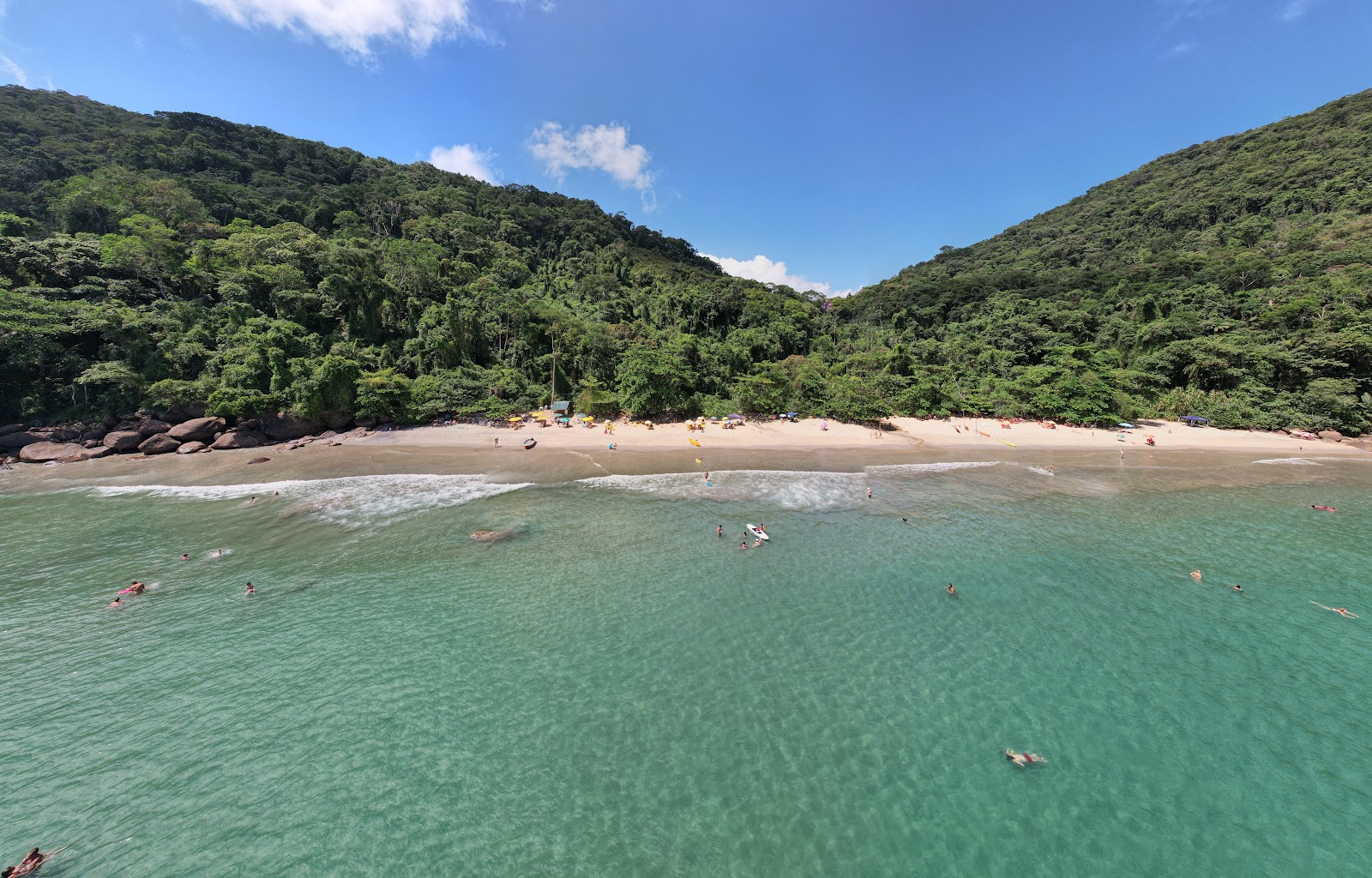 Foto av Praia do Alto med rymlig strand