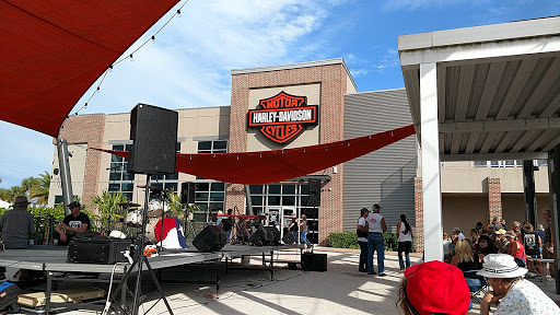 Motorcycle Dealer «Six Bends Harley-Davidson», reviews and photos, 9501 Thunder Rd, Fort Myers, FL 33913, USA
