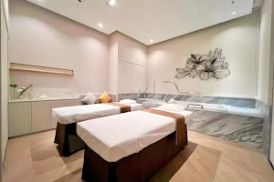 Let's Relax Spa - Courtyard by Marriott Suvarnabhumi image