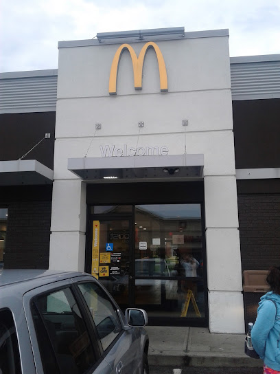 McDonald,s - 1124 Mohawk St, Utica, NY 13503