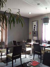 Atmosphère du Restaurant Le Mas Des Lilas à Rognac - n°6