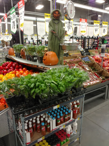 Supermarket «WinCo Foods», reviews and photos, 200 S Fort Ln, Layton, UT 84041, USA