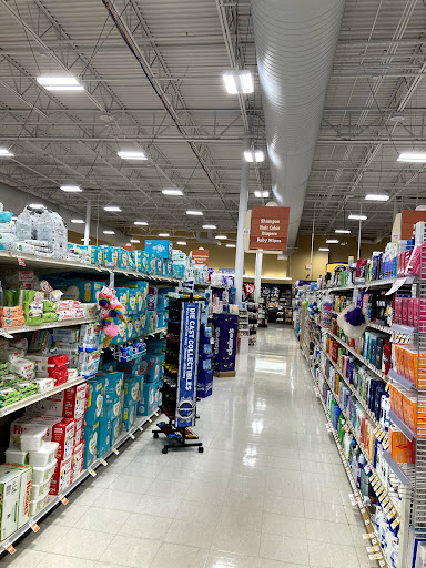 Supermarket «Giant Eagle Supermarket», reviews and photos, 21593 Lorain Rd, Fairview Park, OH 44126, USA