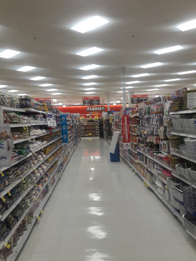 Grocery Store «Schnucks», reviews and photos, 200 N Vine St, Urbana, IL 61802, USA