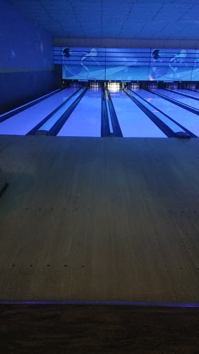 Bowling Supply Shop «Lodge Lanes», reviews and photos, 46255 S Interstate 94 Service Dr, Belleville, MI 48111, USA