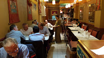 Atmosphère du Restaurant tibétain Restaurant tibétain KARMA à Paris - n°7