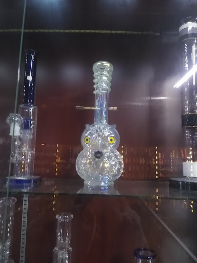 E-commerce Service «Smoke Shop», reviews and photos, 3363 Auburn Rd, Auburn Hills, MI 48326, USA