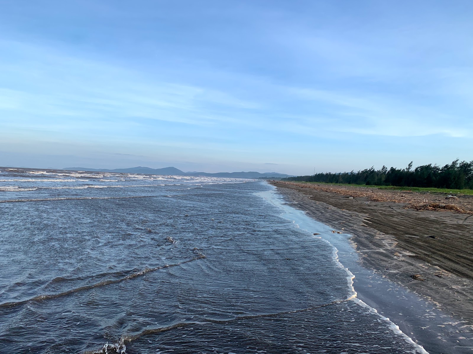 Fotografija Dien Thanh Beach z rjavi pesek površino