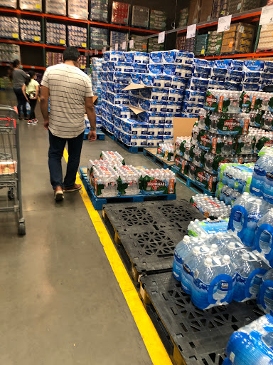 Warehouse store «Costco Wholesale», reviews and photos, 21800 Victory Blvd, Woodland Hills, CA 91367, USA