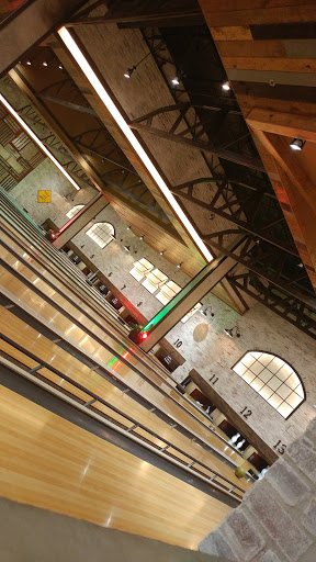 Bowling Alley «Bowl & Barrel», reviews and photos, 17619 La Cantera Pkwy Ste 102, San Antonio, TX 78257, USA