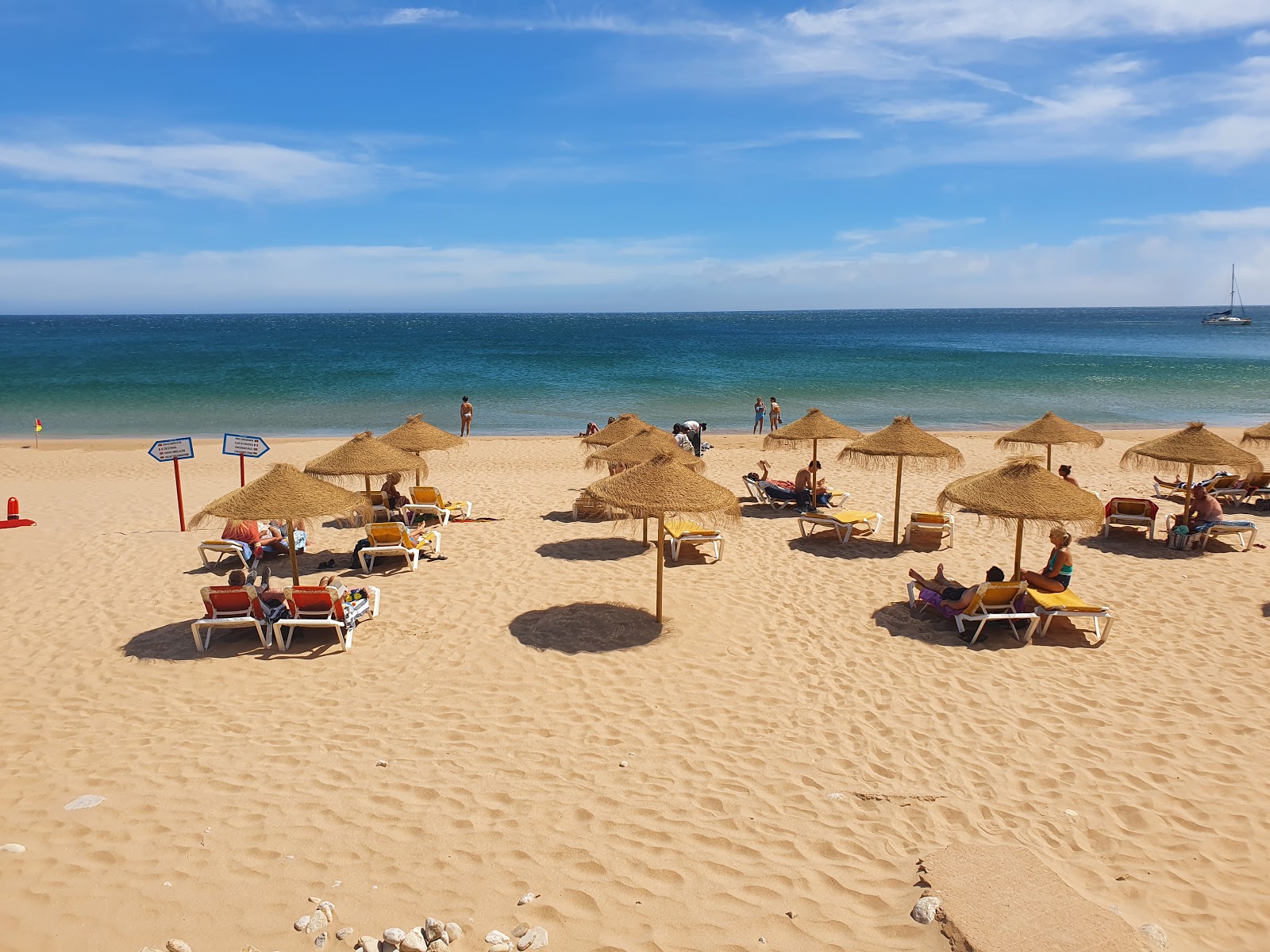 Fotografie cu Praia da Mareta cu nivelul de curățenie înalt