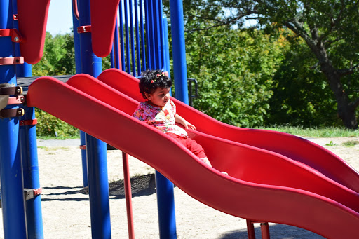 Memorial Park «Captain Stephen Olney Memorial Park», reviews and photos, Smithfield Rd, North Providence, RI 02904, USA