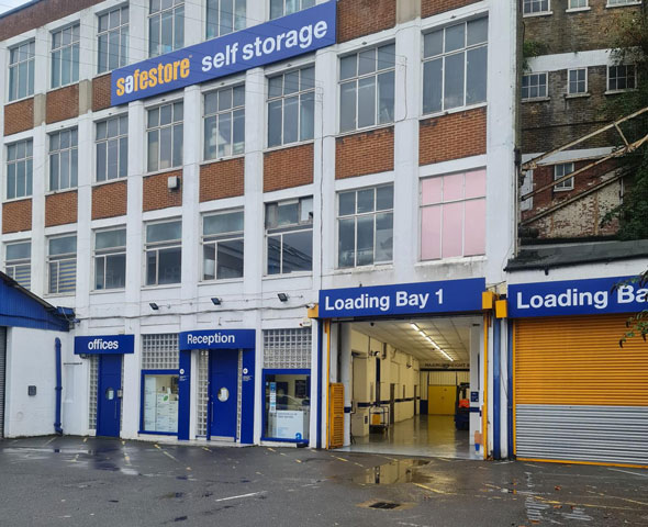 Comments and reviews of Safestore Self Storage Wood Green