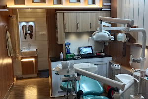 Vadath Dental Clinic image