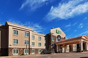 Holiday Inn Express & Suites Kilgore North, an IHG Hotel image