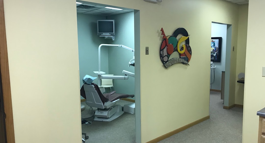 Broad Smile Dental Center