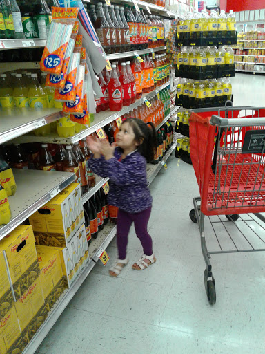 Grocery Store «Fiesta Mart», reviews and photos, 611 W Jefferson Blvd, Dallas, TX 75208, USA