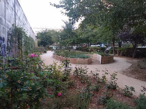 Jardin Maronites - Pressoir à Paris