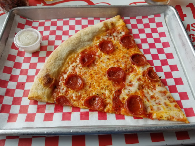 #1 best pizza place in Los Angeles - Delicious Pizza