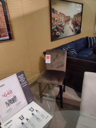 Furniture Store «Value City Furniture», reviews and photos, 1000 Hylan Dr #206, Rochester, NY 14623, USA