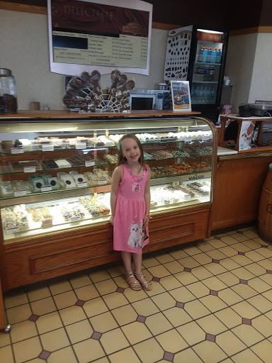 Outlet Mall «Ohio Station Outlets», reviews and photos, 9911 Avon Lake Rd, Burbank, OH 44214, USA