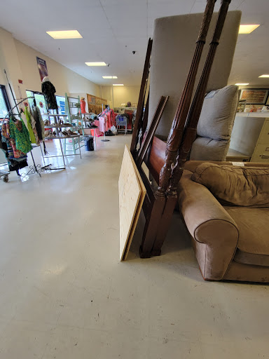 Thrift Store «Amvets Thrift Stores», reviews and photos, 109 S Seven Oaks Dr, Knoxville, TN 37922, USA