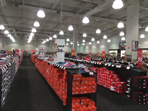 Shoe Store «Off Broadway Shoe Warehouse», reviews and photos, 21 Curtner Ave, San Jose, CA 95125, USA