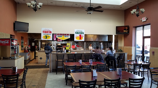 Grocery Store «Super Mercados El Guero», reviews and photos, 850 N Farnsworth Ave, Aurora, IL 60505, USA