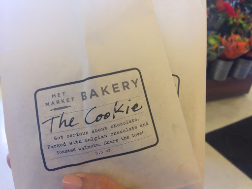 Gourmet Grocery Store «Metropolitan Market Magnolia», reviews and photos, 3830 34th Ave W, Seattle, WA 98199, USA