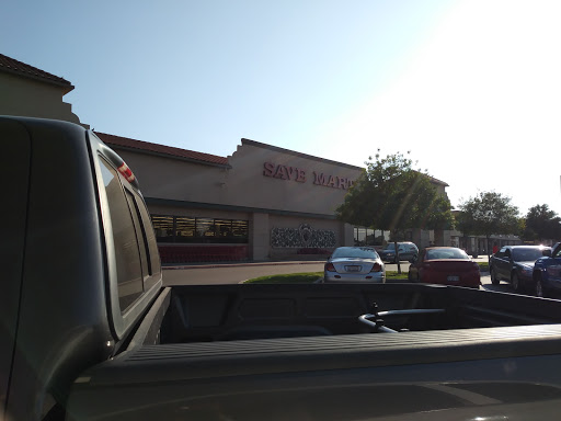 Supermarket «Save Mart Supermarkets», reviews and photos, 1591 E Noble Ave, Visalia, CA 93292, USA