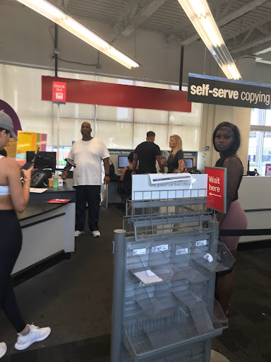 Office Supply Store «Staples», reviews and photos, 13640 N Kendall Dr, Miami, FL 33186, USA