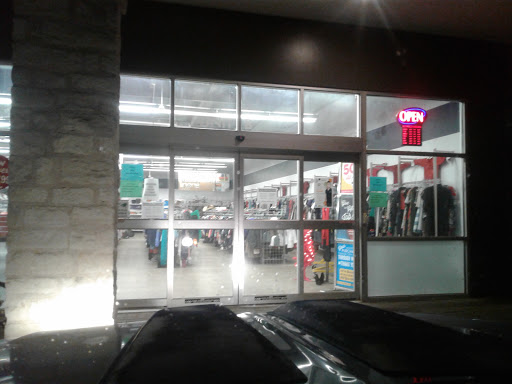 Thrift Store «Goodwill Central Texas - Dripping Springs», reviews and photos, 100 Commons Rd #2, Dripping Springs, TX 78620, USA