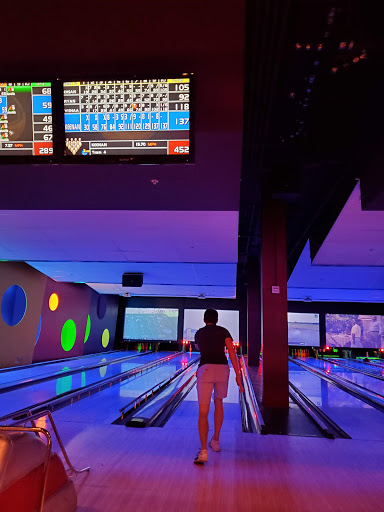 Shopping Mall «Vallco Shopping Mall», reviews and photos, 10123 N Wolfe Rd, Cupertino, CA 95014, USA