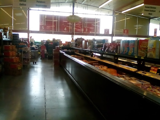 Grocery Store «Grocery Outlet Bargain Market», reviews and photos, 1391 E Yosemite Ave, Manteca, CA 95336, USA