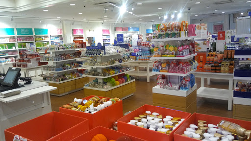 Shopping Mall «Hudson Mall», reviews and photos, 701 NJ-440, Jersey City, NJ 07304, USA