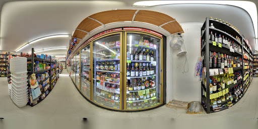 Liquor Store «Hub Liquor», reviews and photos, 3757 Mission Blvd, San Diego, CA 92109, USA