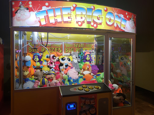 Restaurant «Main Event Entertainment», reviews and photos, 28248 W Diehl Rd, Warrenville, IL 60555, USA