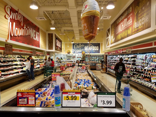 Grocery Store «Lowes Foods on Louisburg Road», reviews and photos, 8440 Louisburg Rd #110, Raleigh, NC 27616, USA