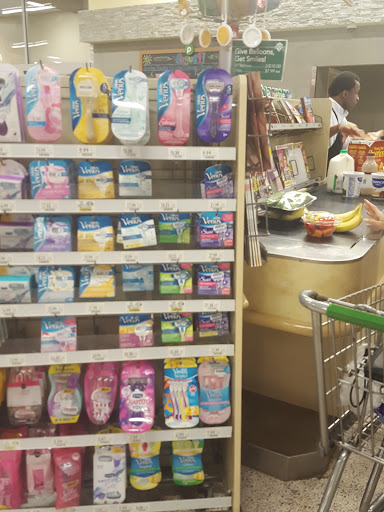 Supermarket «Publix Super Market at Sunset Point», reviews and photos, 4628 Airport Blvd, Mobile, AL 36608, USA