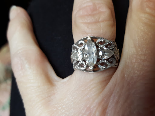 Jewelry Store «Ballard & Ballard Jewelers», reviews and photos, 18400 Brookhurst St, Fountain Valley, CA 92708, USA