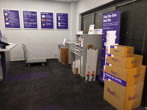 Shipping and Mailing Service «FedEx Ship Center», reviews and photos, 1286 Lawrence Station Rd, Sunnyvale, CA 94089, USA